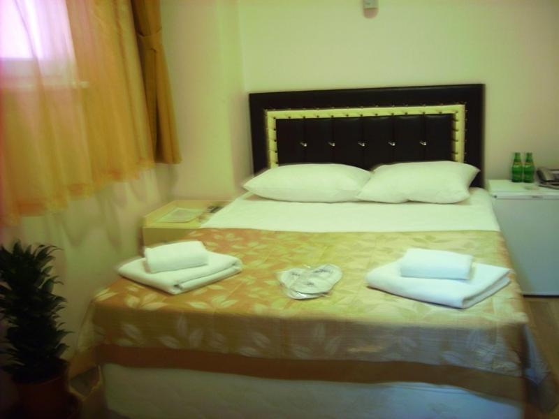 Bade 2 Hotel Istanbul Room photo